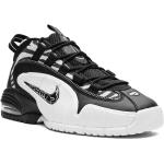 Sneakers alte larghezza E scontate nere di gomma zebrate con stringhe per Donna Nike Air Max Penny 
