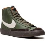 Sneakers alte larghezza E verde oliva di gomma con stringhe per Donna Nike 
