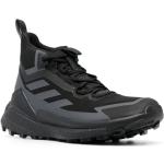 Sneakers alte larghezza A scontate nere di gomma con stringhe adidas Terrex Free Hiker 