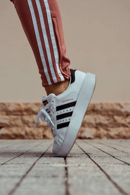 Le 5 migliori scarpe Adidas | Shopalike.it بن امريكي