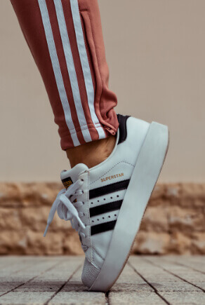 Outfit Adidas con Adidas Superstar