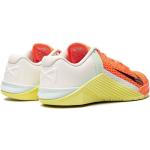 Sneakers stringate larghezza E arancioni in tessuto con stringhe Nike Metcon 6 