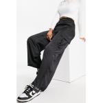 New Look - Pantaloni cargo in raso neri-Rosa