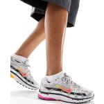 Sneakers stringate larghezza E bianche numero 37,5 di gomma antiscivolo per Donna Nike P-6000 