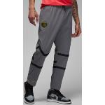 Pantaloni & Pantaloncini grigi per Uomo Nike Paris Saint-Germain F C 