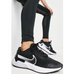 Nike Running - Renew Run 3 - Sneakers in nero e bianco