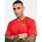 T-shirt scontate rosse XL a girocollo mezza manica da running Nike Dri-Fit 