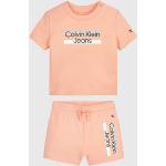 T-shirt manica corta arancioni 2 mesi di cotone Bio mezza manica 2 pezzi per neonato Calvin Klein di Calvinklein.it 