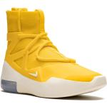 Sneakers alte larghezza E gialle di gomma con stringhe per Donna Nike 