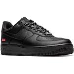 Sneakers basse larghezza E nere di gomma con stringhe per Donna Nike Air Force 1 Low 
