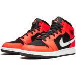 Sneakers alte larghezza E rosse con stringhe per Donna Nike Air Jordan 1 Mid Michael Jordan 