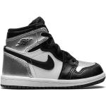 Sneakers alte larghezza A nere di gomma con stringhe per Donna Nike Jordan 