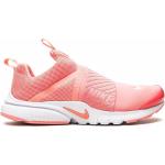 Sneakers larghezza E rosa in tessuto con allacciatura elasticizzata per Donna Nike Presto 