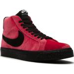 Sneakers alte larghezza E rosse di gomma con stringhe per Donna Nike Zoom 