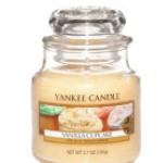 Yankee Candle Vanilla Cupcake candela profumata Classic media 104 g