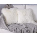 Cuscini bianchi 45x45 cm di pelliccia per divani 